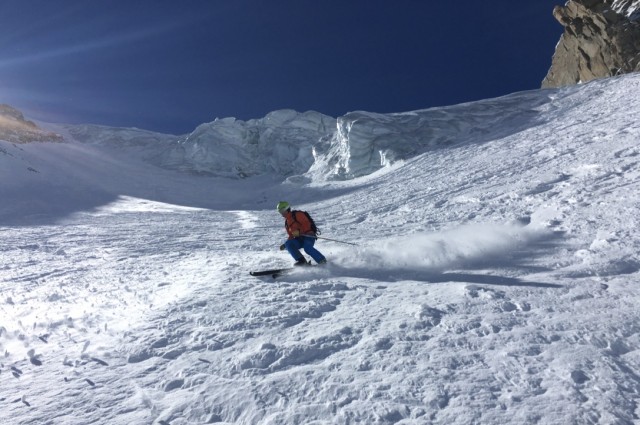 Ski de pente raide (crédit Dan Ferrer)